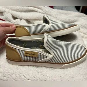 Tommy Bahama Women's Slip ons, Loafers Size 8